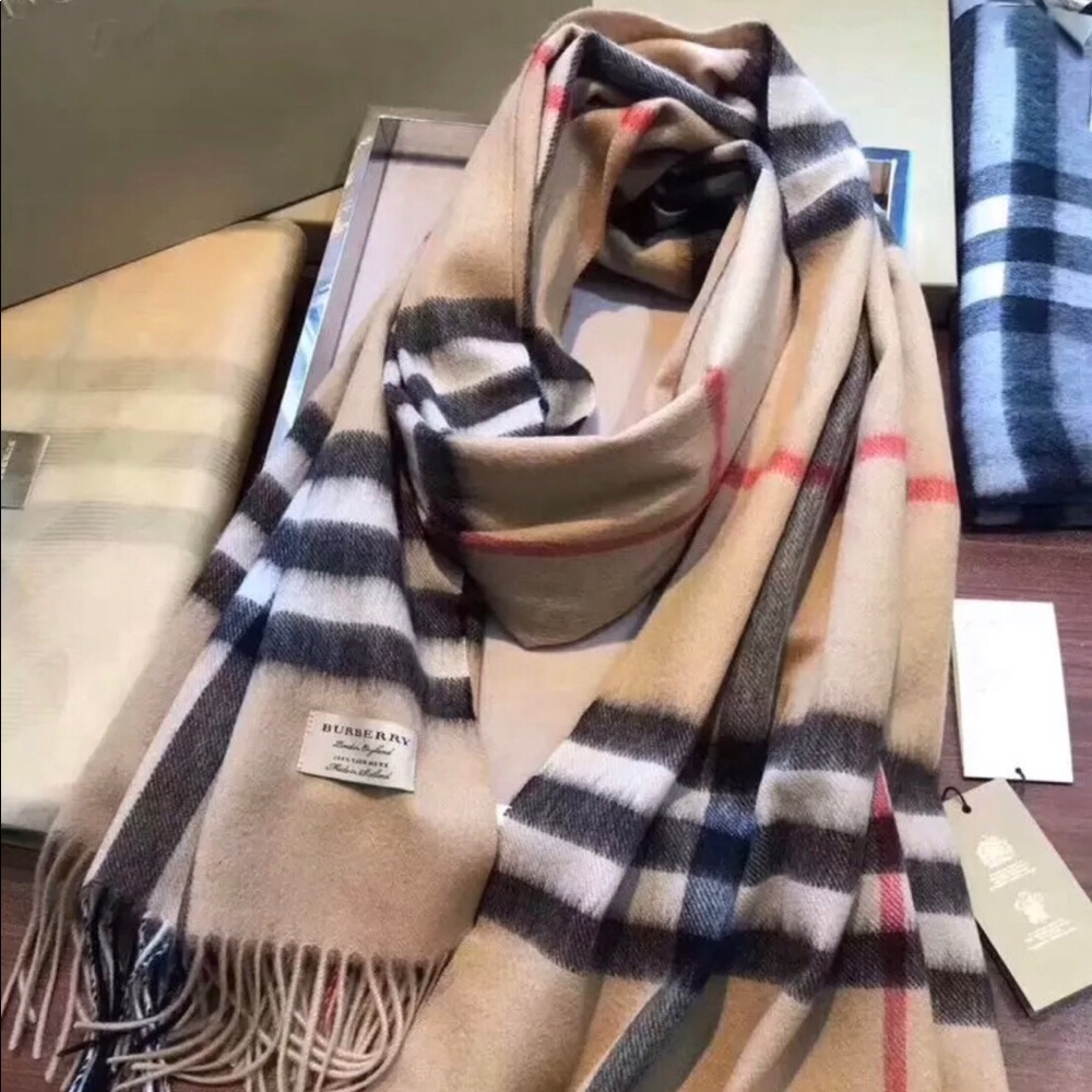Burberry giant check scarf